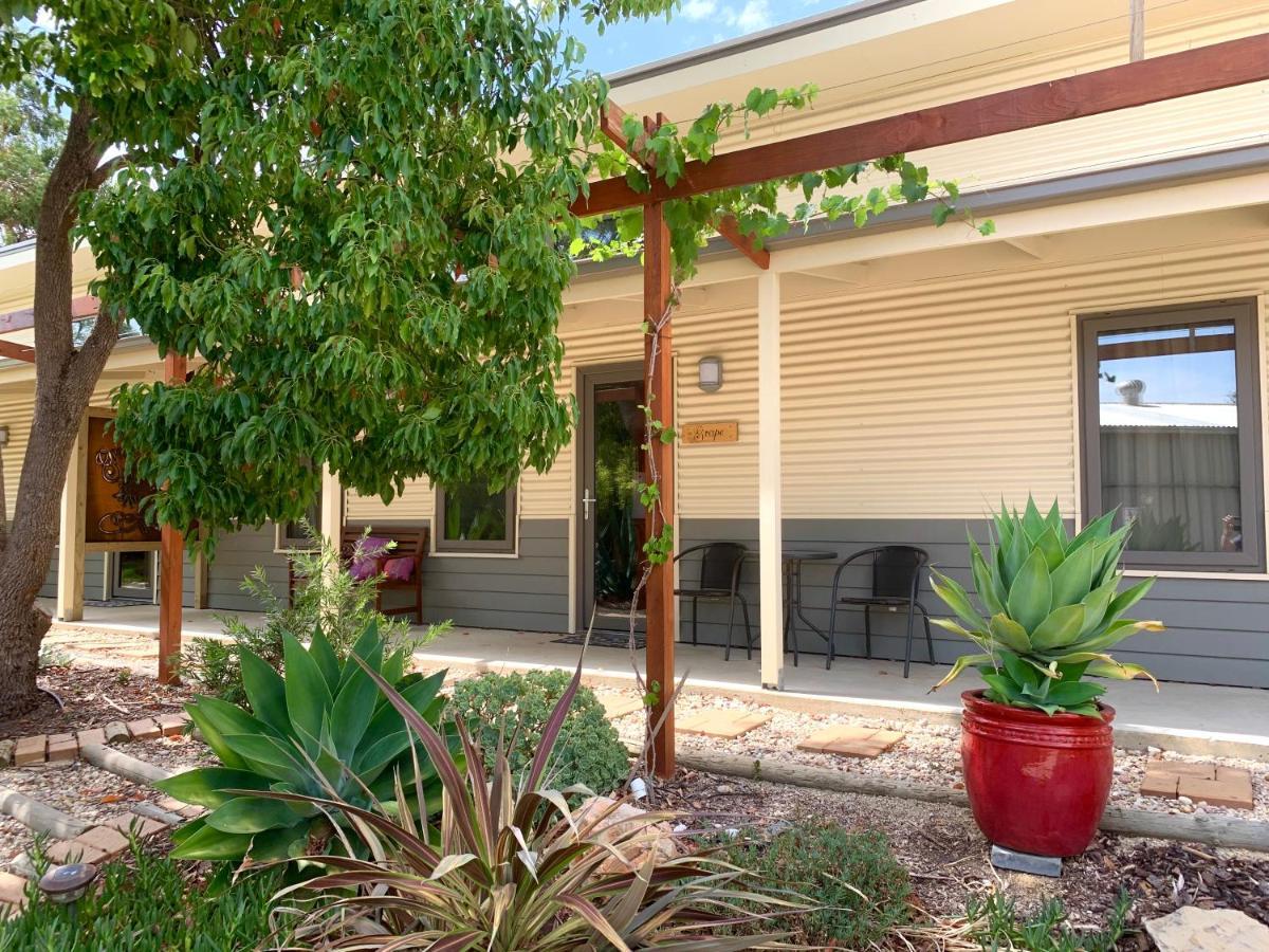 Hotel The Grape And Olive At Willunga Exterior foto